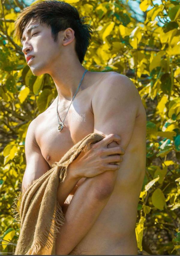 Whoseman-4-明星教練男丁格爾-芬達-全裸非全見寫真書